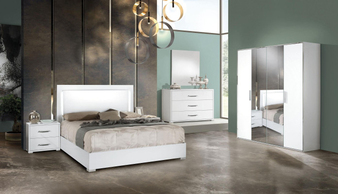 Modern luxury wooden wardrobe with 4 doors