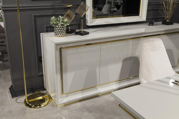 Modern and luxurious wall mirror with white frame