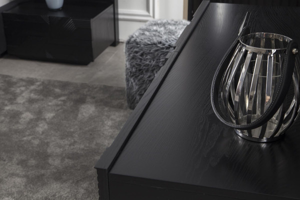 Black mobile cabinet 138 cm