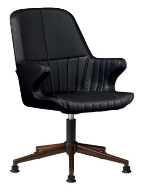 Swivel office chair in leather for computer and conferences