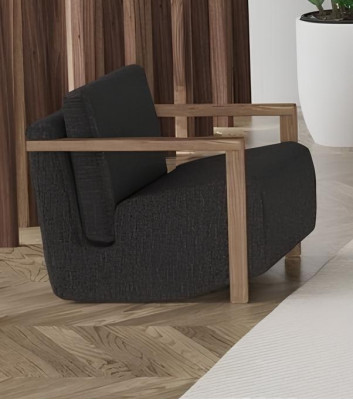 Comfortable and functional armchair