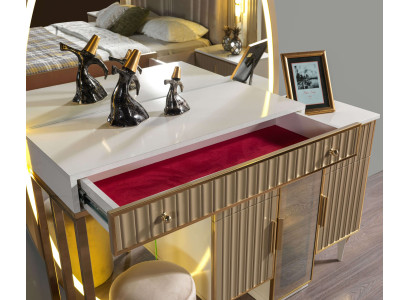 Modern chest of drawers with mirror for the bedroom