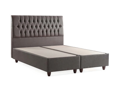 The soft design bed with mattress creates a soft atmosphere.