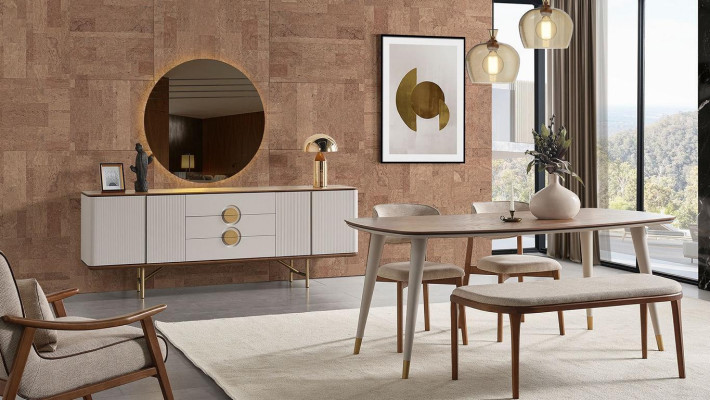Perfect dining room set of dining table, 4x chairs, mirror, bench, 8-piece set.