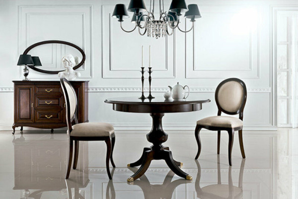 Classic chairs, designer chair, wooden chair, king's chair, Chesterfield dining chair.