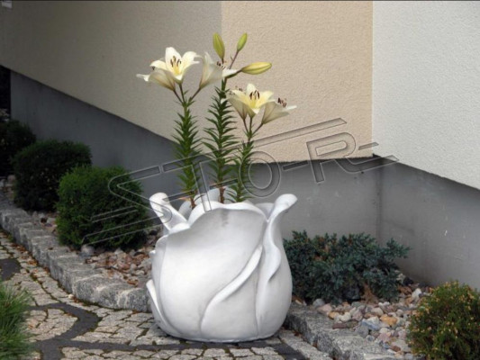 Flower basket flower vase vessel garden terrace decoration statue