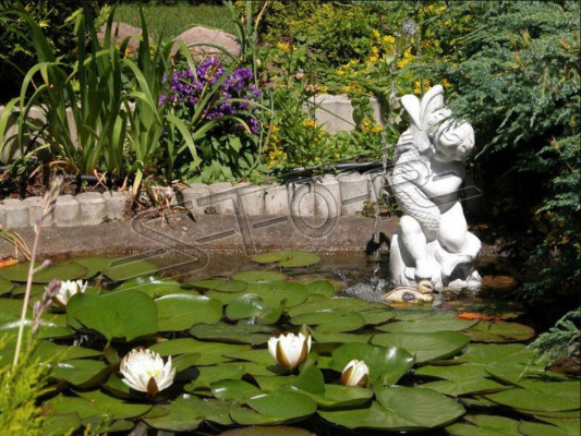 Fountain figure statue figures statues sculpture sculptures garden