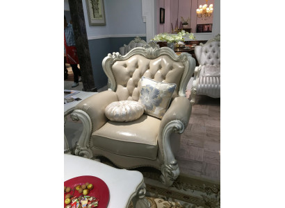Upholstered 1-Seater Antique Style Chairs Beige Wood Baroque Throne Royal Armchair