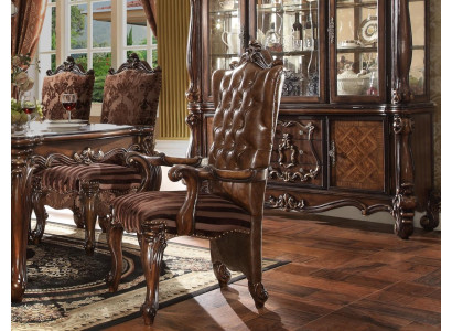 Classic Brown Chesterfield Chair Exclusive Leather Chair Baroque Style Seating Furniture