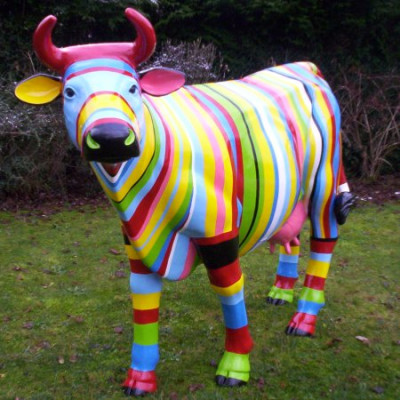 Designer Abstract Modern Figure Statues Cow Plastic Decoration Garden Sculptures
