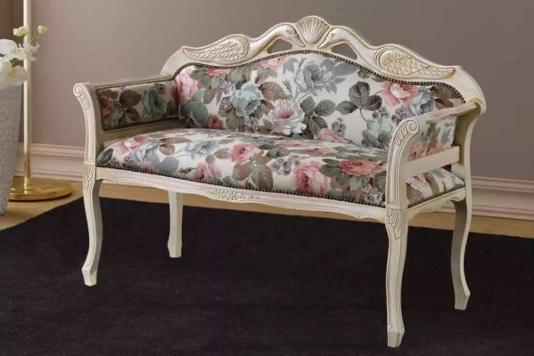 Classic Bench Antique Style Two-Seater Upholstered Bench Seating Furniture Design