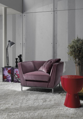 Luxury Single-Seat Armchair Red Upholstery Relax Design Italian Furniture Prianera New