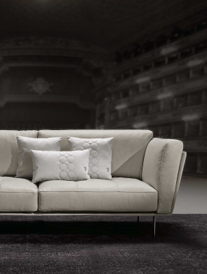 Luxury Sofa 3-Seater Couches Sofas Upholstered Couch Fabric Modern Beige Three-Seater