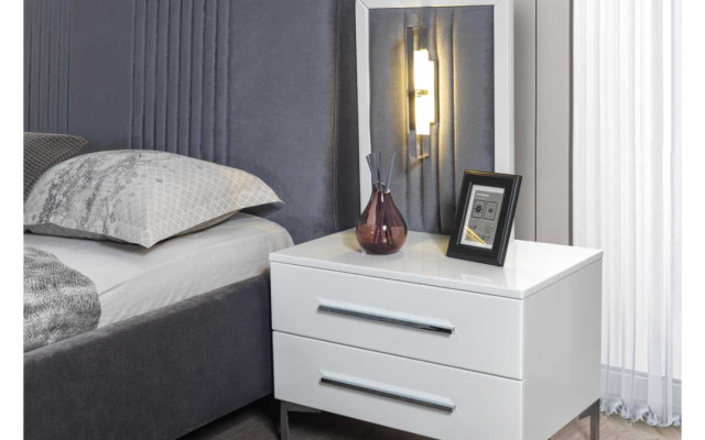 Modern gray double bed 2x wooden nightstands bedroom set
