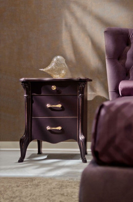 Bedroom set ensemble bed 2x bedside tables stool 3-piece Chesterfield complete.