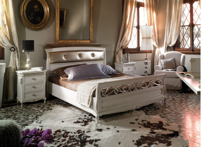 Bedroom furniture set, 3-piece complete bed with nightstands made in Italy, new