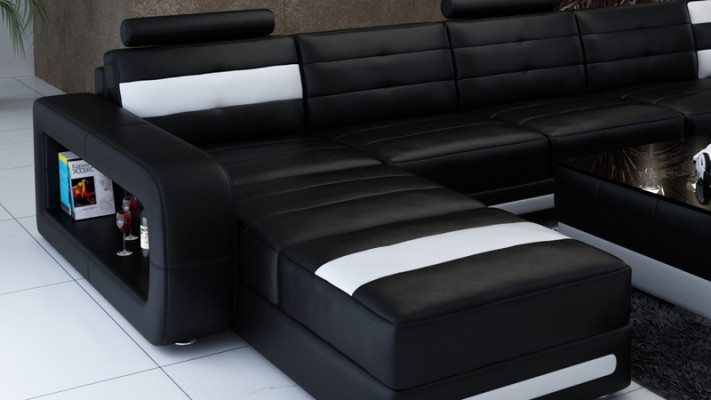 Corner sofa with an ergonomic backrest and comfortable armrests.
