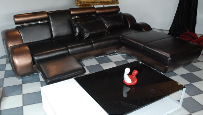 Elegant designer corner sofa Berlin II leather sofa with USB couch custom-made