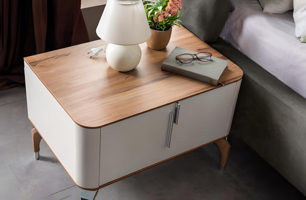 Luxurious Bedroom Set Luxury Complete Bed 2x Nightstand Modern 3-piece New