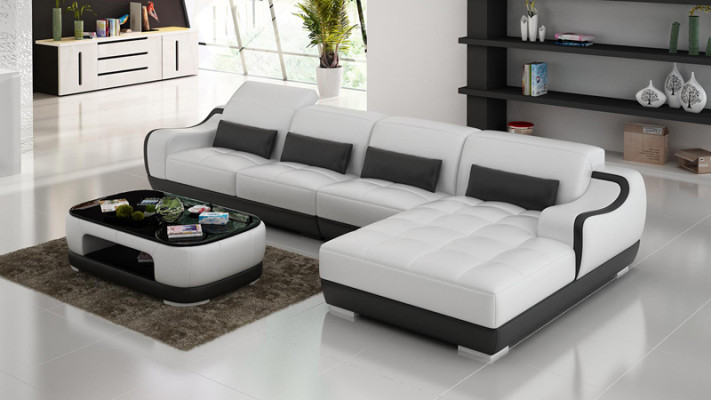 Discover our charming new L-shaped corner sofa for a stylish living ambiance.