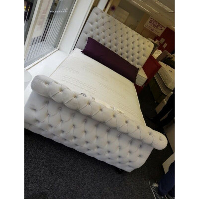 Velvet Chesterfield Design Bed Classic Bed Frame Upholstered Beds New