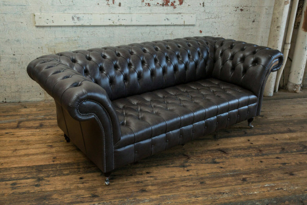 Black Modern Chesterfield Three-Seater Luxury 3-Person Couch