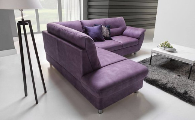 The corner sofa is a respectable modern design for your living room.