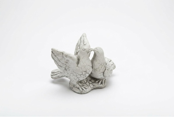 Garden decoration pigeons terrace stone figures figurine statue sculpture