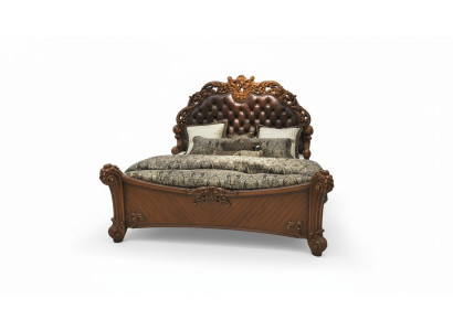 Classic bed baroque rococo chesterfield style double leather hotel antique