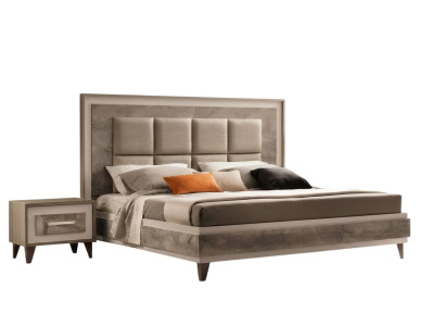 Bedroom 3-piece set: Bed, 2 Nightstand Consoles, Hotel Beds, ArredoClassic