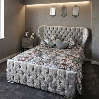 Chesterfield Design Velvet Bed Luxury Textile Beds Bedroom Double 200x200cm