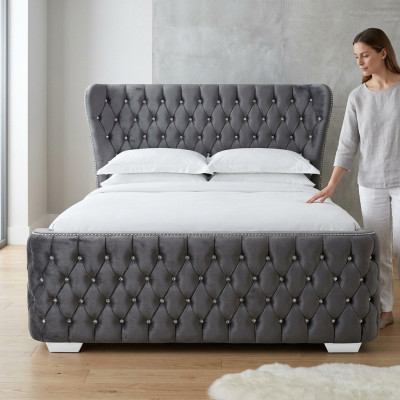 Chesterfield Hotel Double Leather Bed Bedroom Upholstered Luxury Beds 200x200