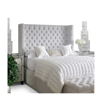 Chesterfield design bed bedroom textile leather velvet upholstery hotel beds