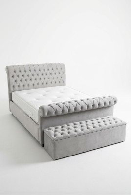 English designer bedroom upholstered beds double bed hotel Chesterfield