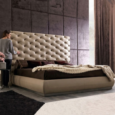 Beige wall panel Chesterfield luxury bed designer double beds