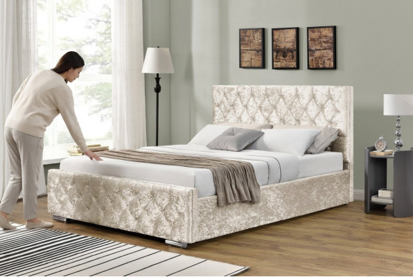 White Textile Chesterfield Bed Bedroom Double Beds Modern Bed