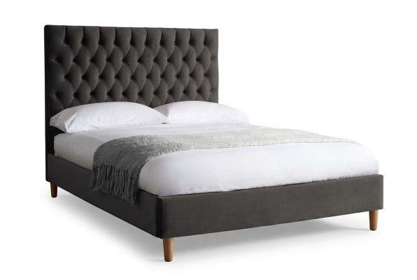 Chesterfield bed upholstered bed luxury double bedroom designer bed beds