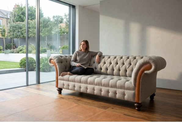 Gray Chesterfield Three-Seater Couch Upholstery Design Sofa Modern 3-Seater