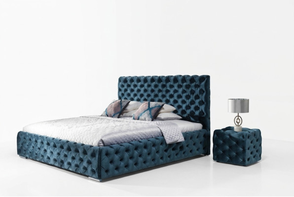 Double bed bedroom velvet beds Chesterfield bed frame bedside table 3-piece set