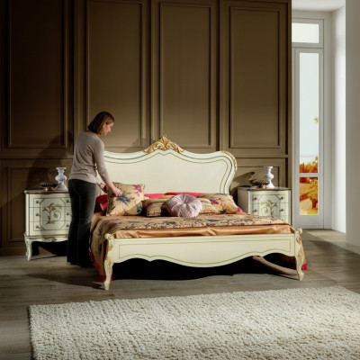 Design luxury bed classic wooden bed frame baroque style Italian furniture