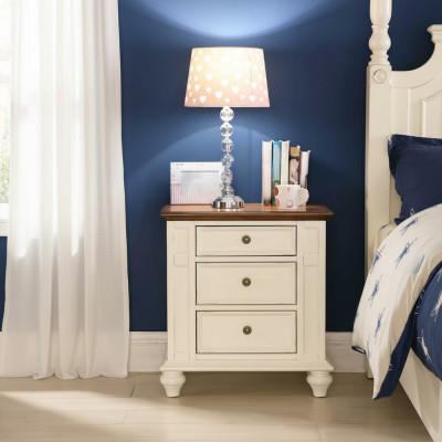 Bedroom classic nightstands made of real wood country house furniture side tables