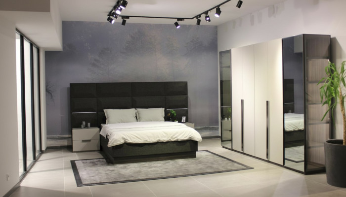 Complete bedroom furniture set bed 2x nightstand vanity mirror 8-piece new