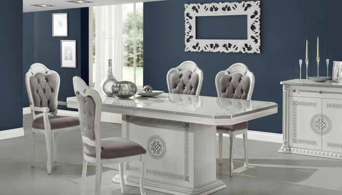 Luxury wooden chair set of 4 with crystals for dining room