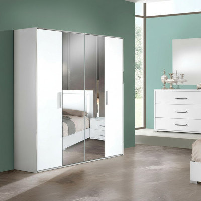 Modern luxury wooden wardrobe with 4 doors