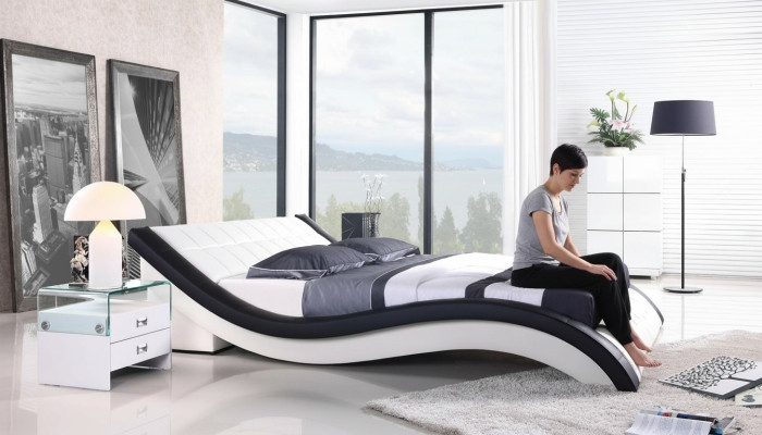 Double hotel beds, matrimonial bedroom, textile bed, cushion design, luxury