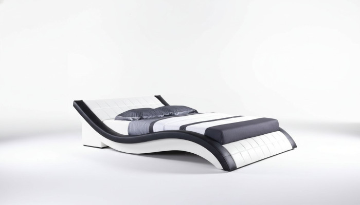 Double hotel beds, matrimonial bedroom, textile bed, cushion design, luxury