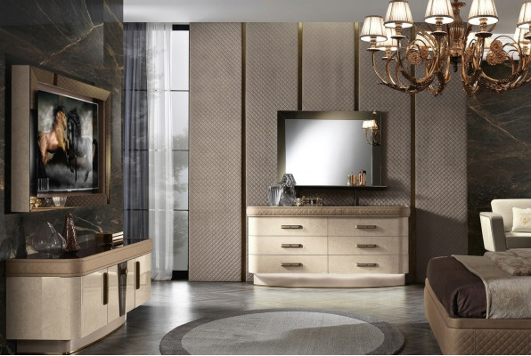 Chest of draws set, group wood design, cabinet new living room set, dresser, mirror.