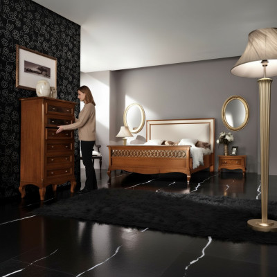 Luxury bedroom set 4-piece. Bed, 2 bedside tables, dresser, solid wood furniture, Italy