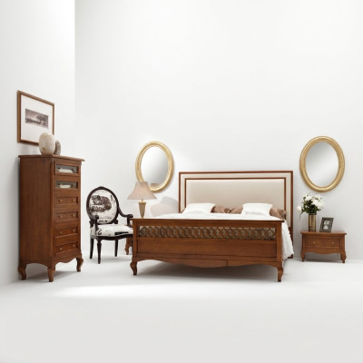 Luxury bedroom set 4-piece. Bed, 2 bedside tables, dresser, solid wood furniture, Italy