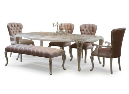 Classic dining room furniture set in delicate pink in natural wood